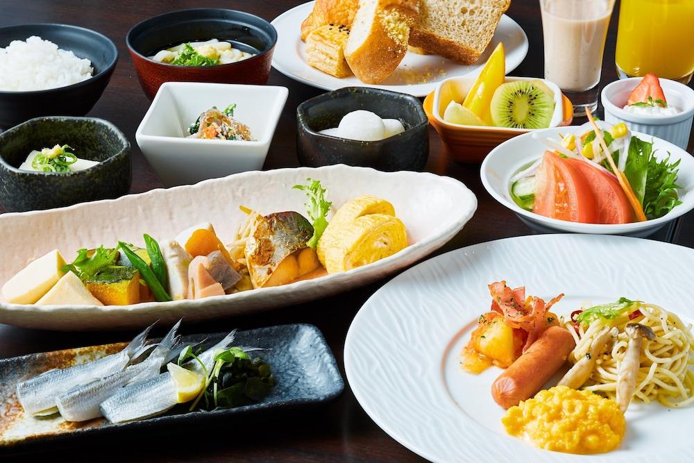 Mitsui Garden Hotel Окаяма Экстерьер фото